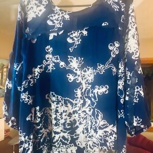 Wine, blouse, blue and white size XXL. Good condition.